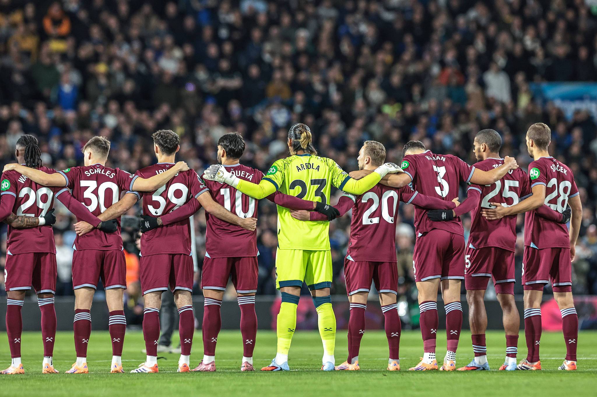 世界杯八强对阵-后卫必定是下一个目标 | 两名新援加入埃里克·戴尔，进入西汉姆联引援名单