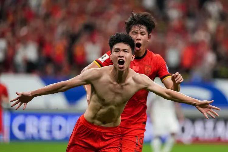 世界杯八强对阵-U23国足赢球黄健翔也有功？球迷：当年对拜合拉木的批评起奇效